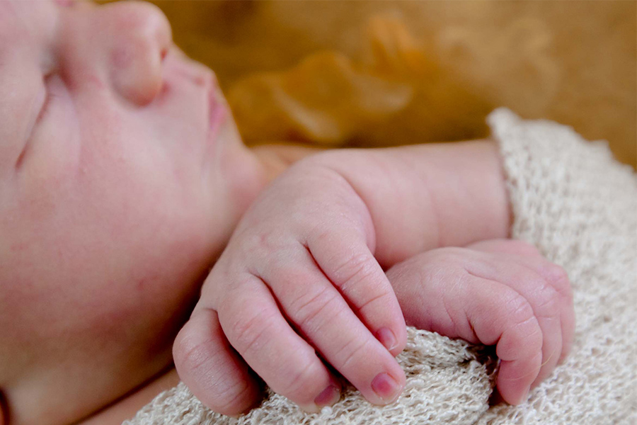 Newborn Photography by Raps Photography